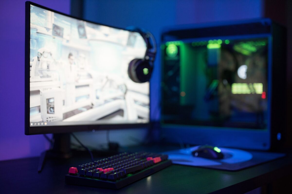 Czestotliwosc odswiezania ekranu po naprawie kiedy spada — serwis laptopów HyperX