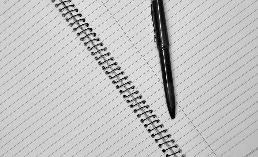 Notes w linie z długopisem