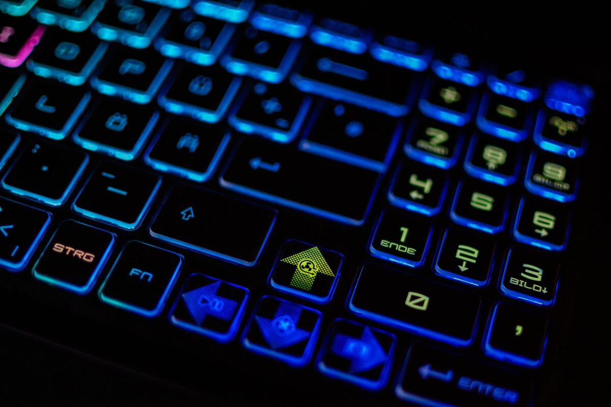 Zdjęcie ilustracyjne — Usterki charakterystyczne dla laptopów intensywnie eksploatowanych